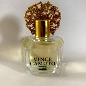 Vince Camuto